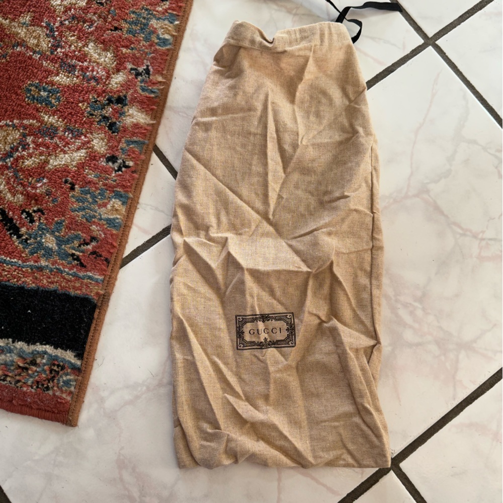 Gucci dust bag